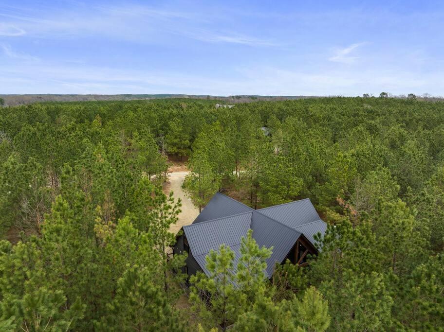 Lone Pine Lodge. Brand New! 2 Bedroom Luxury Cabin. ブロークン・ボウ エクステリア 写真